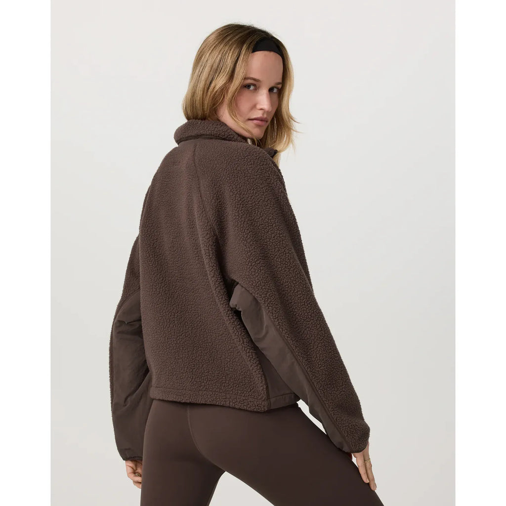 Vuori Women's Alpine Jacket in Java