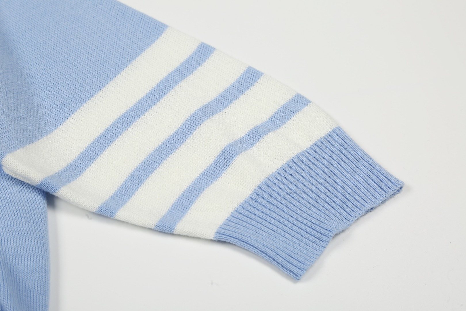 Test2-Thom Browne Dog Motif Knit Polo Shirt — detail